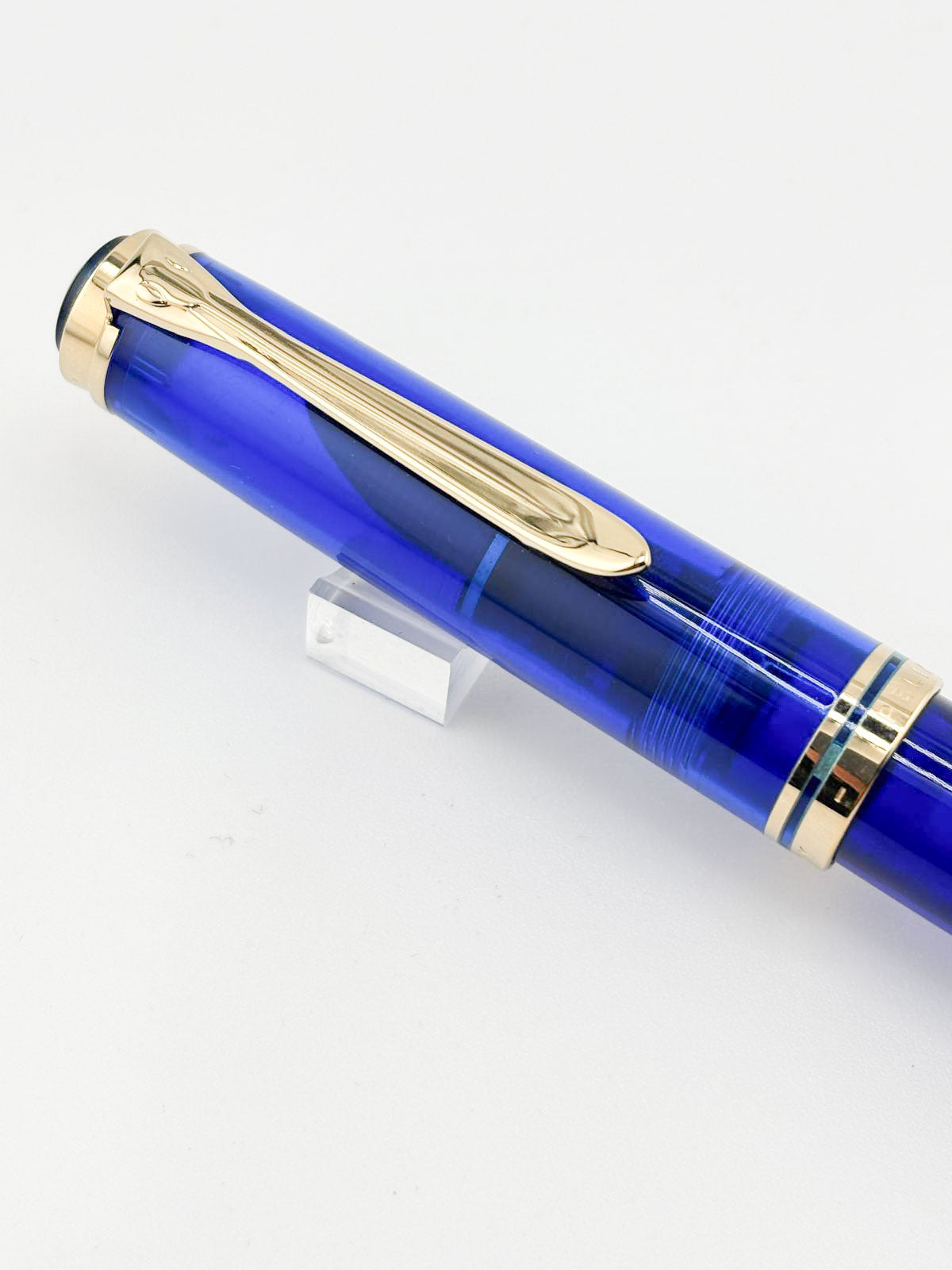 Pelikan Blue Ocean Limited Edition Fountain Pen - Fine 18kt Gold Nib