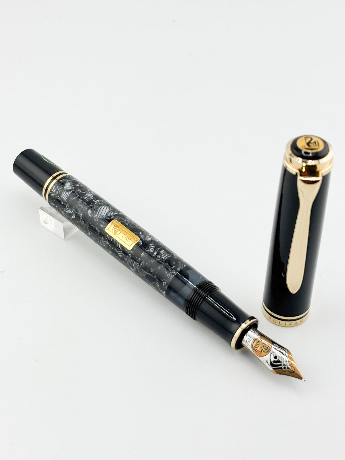 Pelikan Wall Street Limited Edition Fountain Pen - Medium 18kt Gold Nib