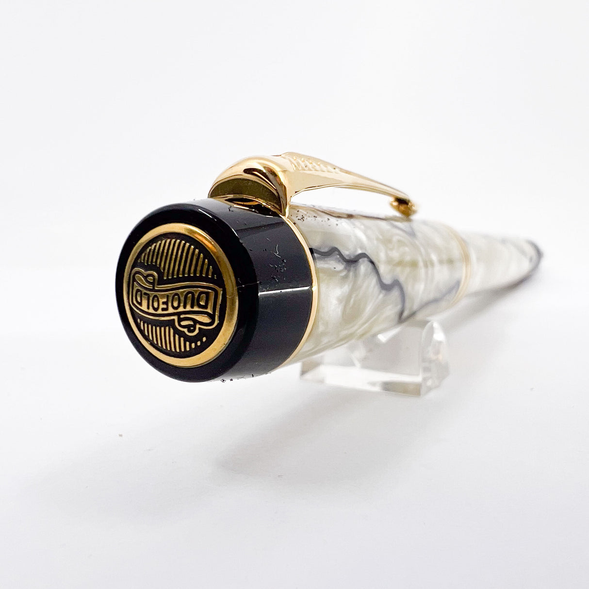 Parker Duofold Centennial (Largest Size) Black & Pearl Fountain Pen  - Fine 18kt Gold Nib