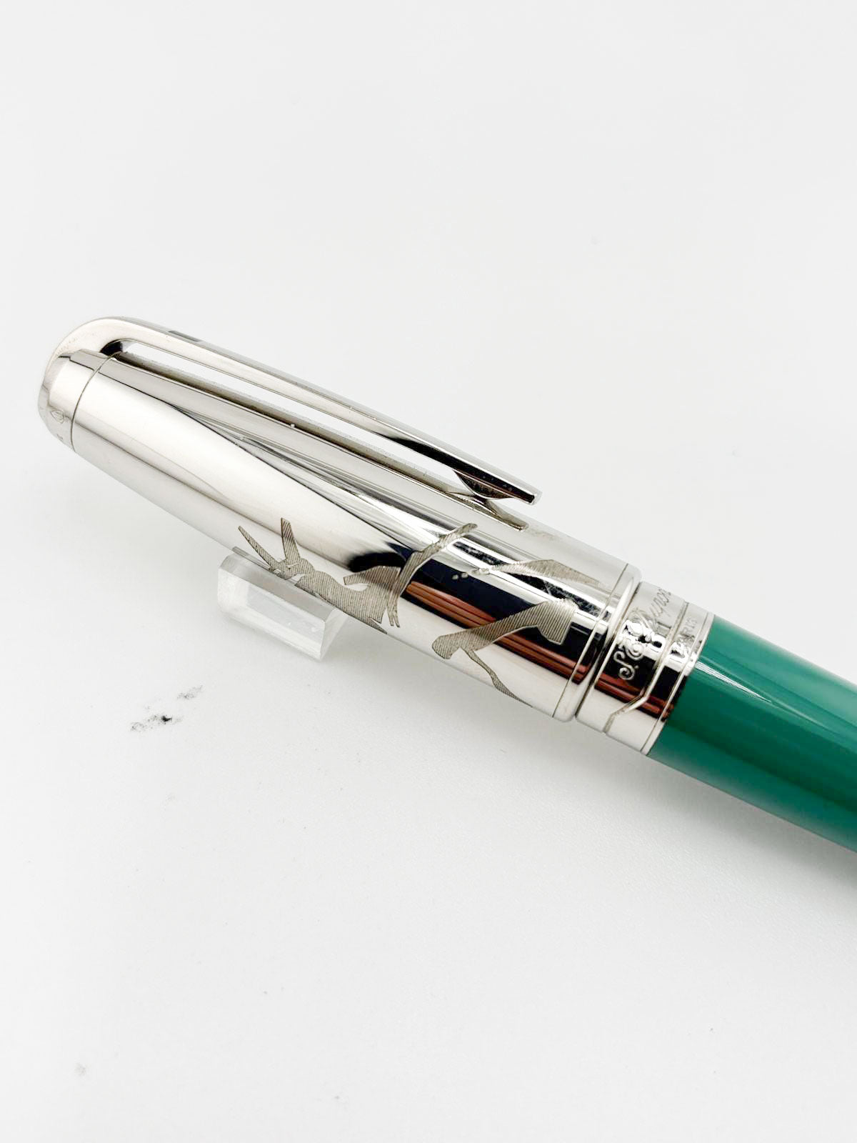 S.T. DuPont Statue of Liberty Limited Edition Fountain Pen - Medium 18kt Gold Nib