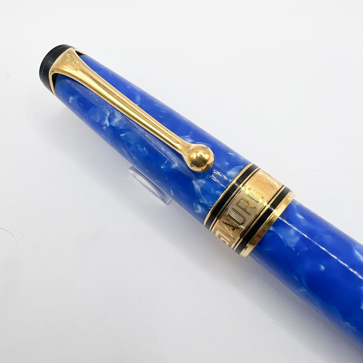 Aurora Mare Optima Limited Edition Fountain Pen - Medium 18kt Gold Nib