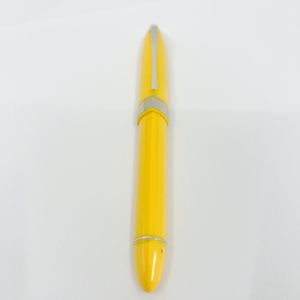 OMAS Yellow 360 Triangulated Fountain Pen - Semi-Flex Medium 18kt Gold Nib