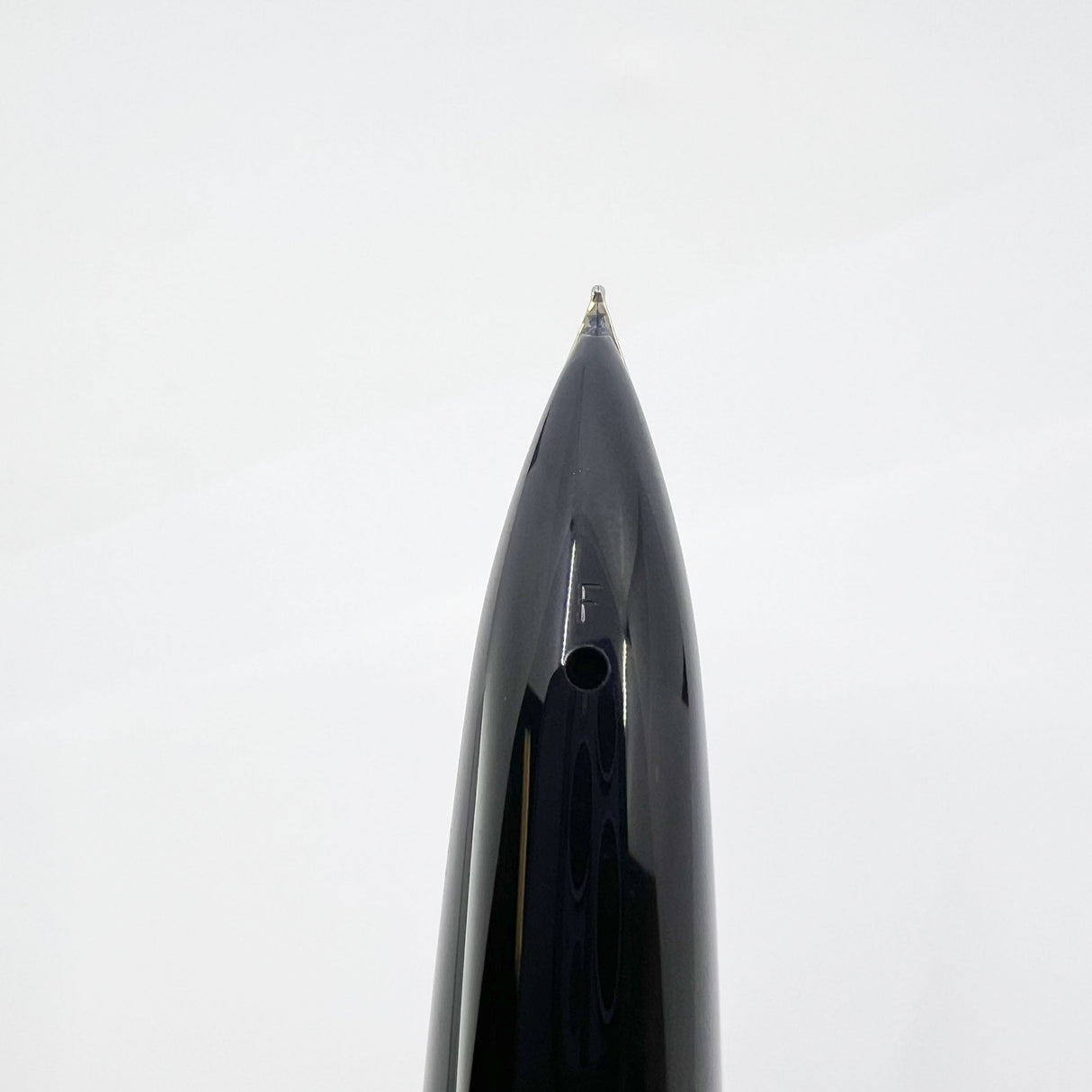 Waterman Carene  Deluxe 2-Tone Gold-Plated Cap/Prussian Blue Lacquer Barrel Fountain Pen - Fine 18kt Gold Nib