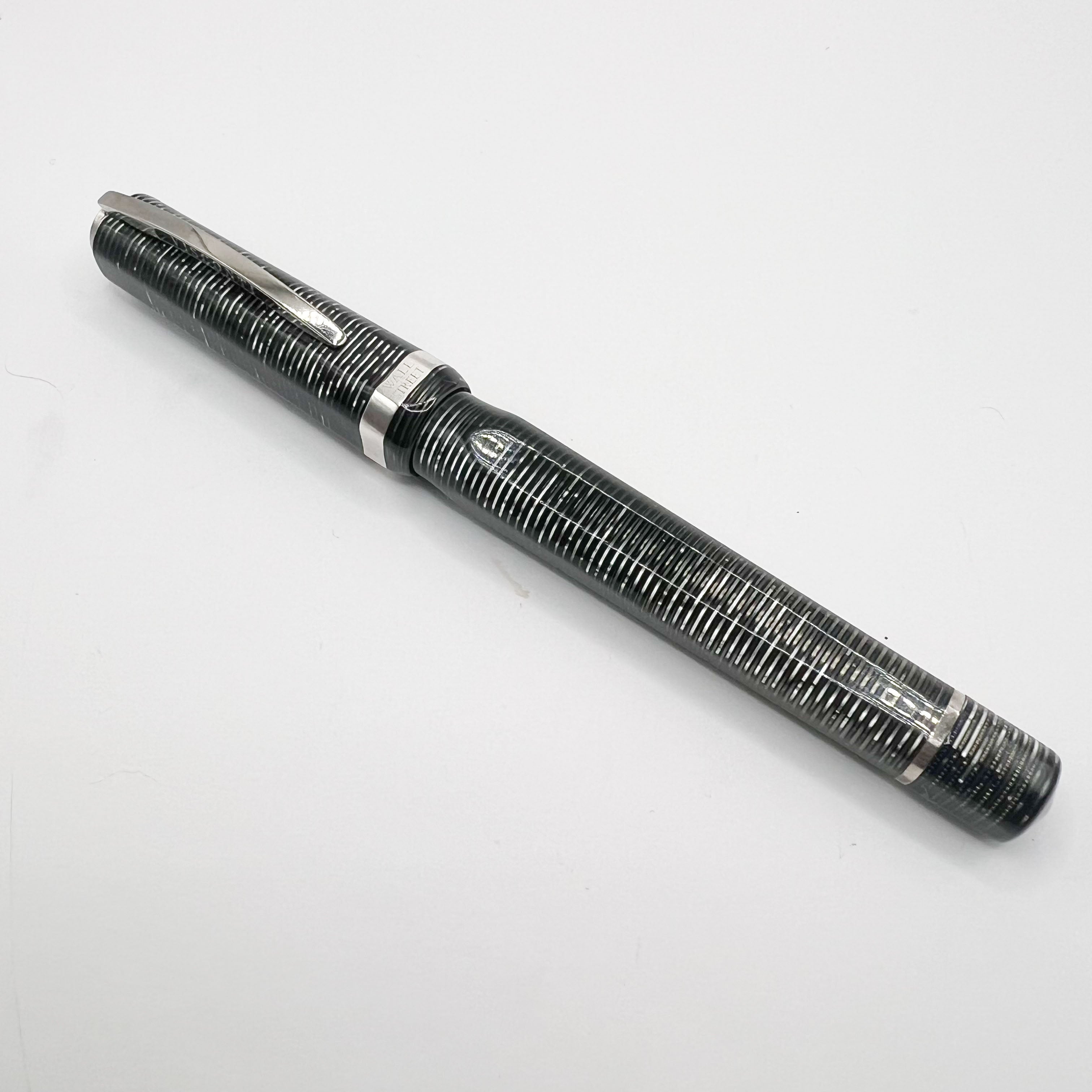 Visconti Oversized Wall Street Limited Edition Glittering Silver