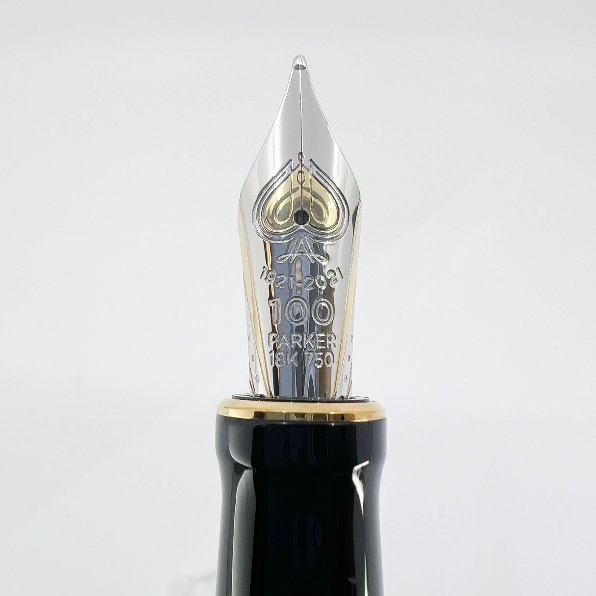 Parker Duofold 100th Anniversary "Big Red"/Orange Centennial Special Edition  - Medium 18kt Gold Nib