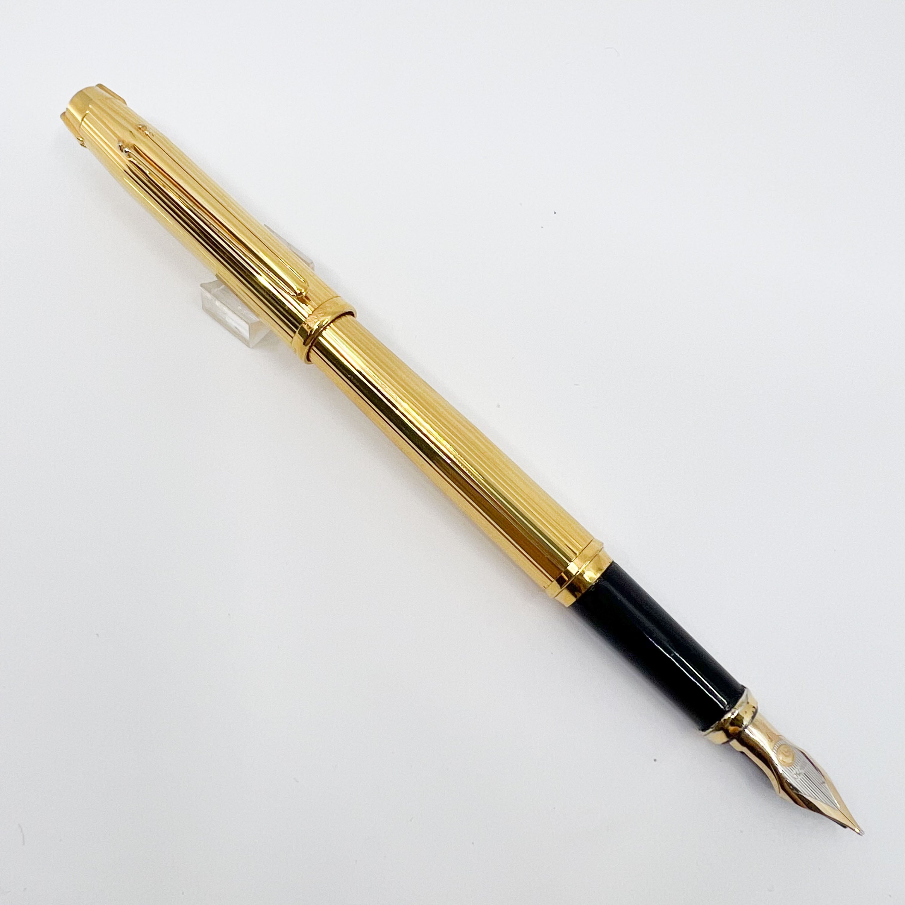 Elysee Parthenon Fountain Pen with 18K Gold-Plated Vertically