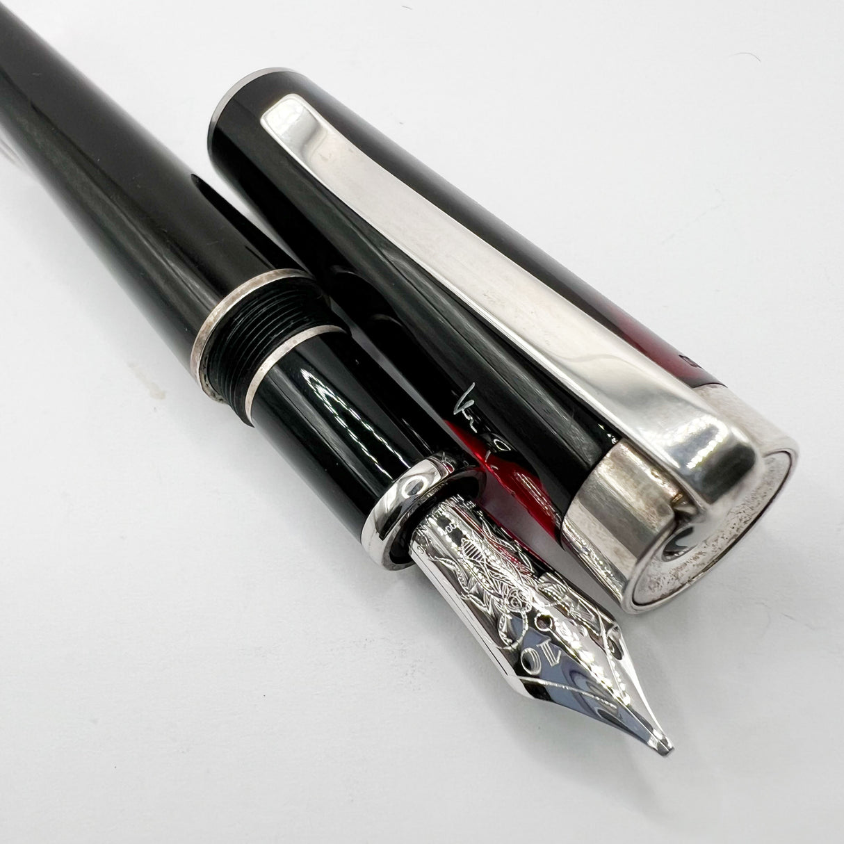 Montblanc Franz Kafka Writers Series Limited Edition Fountain Pen - Broad 18kt Gold  Nib