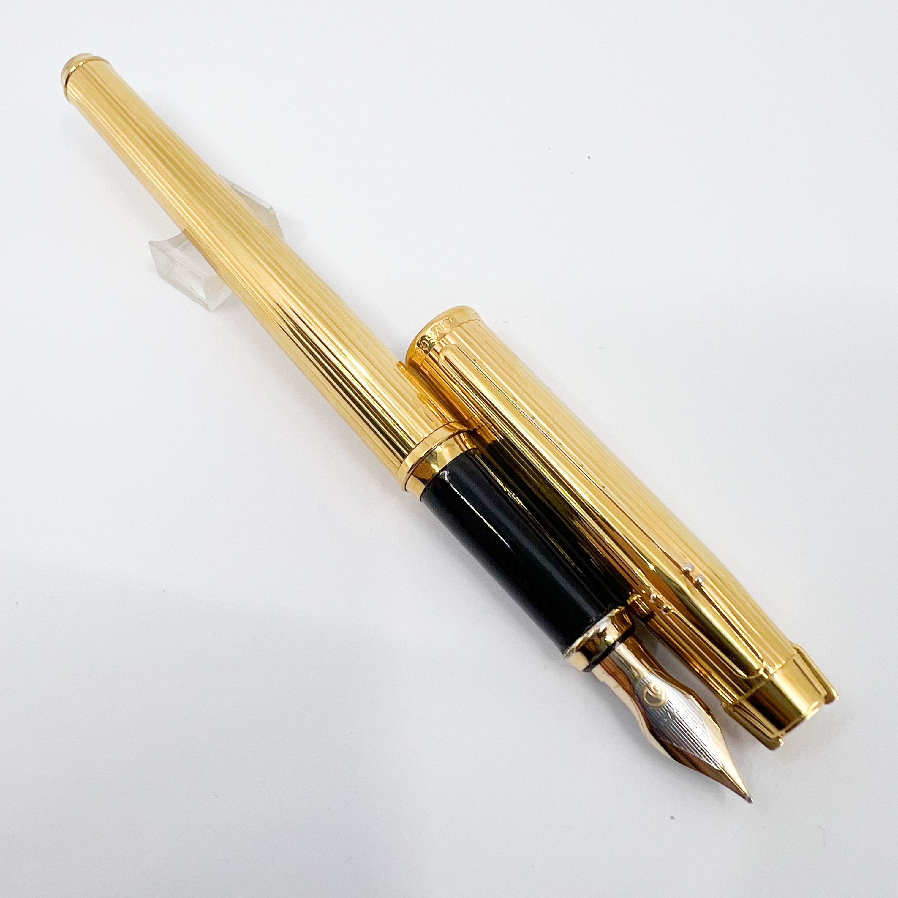 Elysee Parthenon Fountain Pen with 18K Gold-Plated Vertically