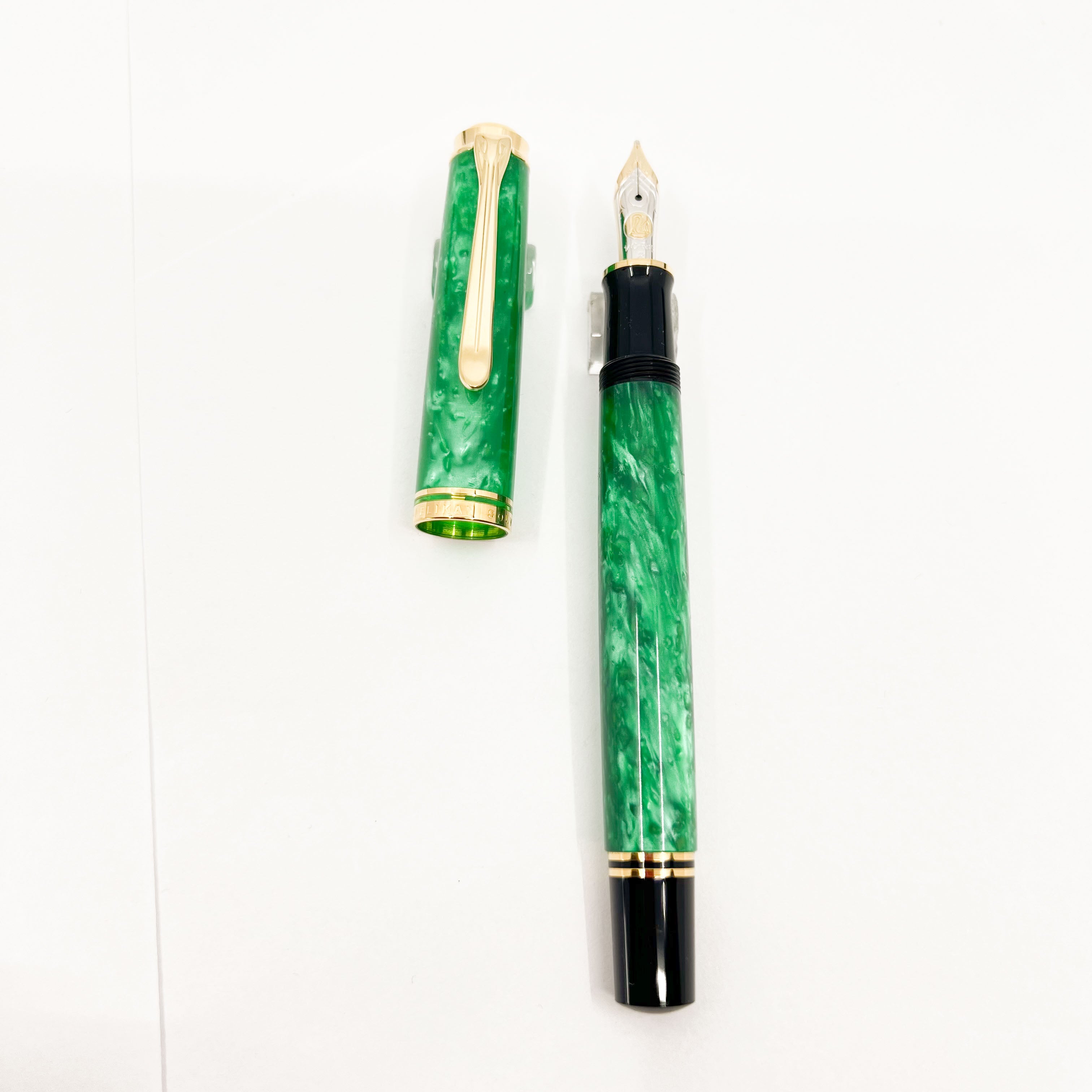 Pelikan M600 Vibrant Green Fountain Pen – Fountain Pen Hospital