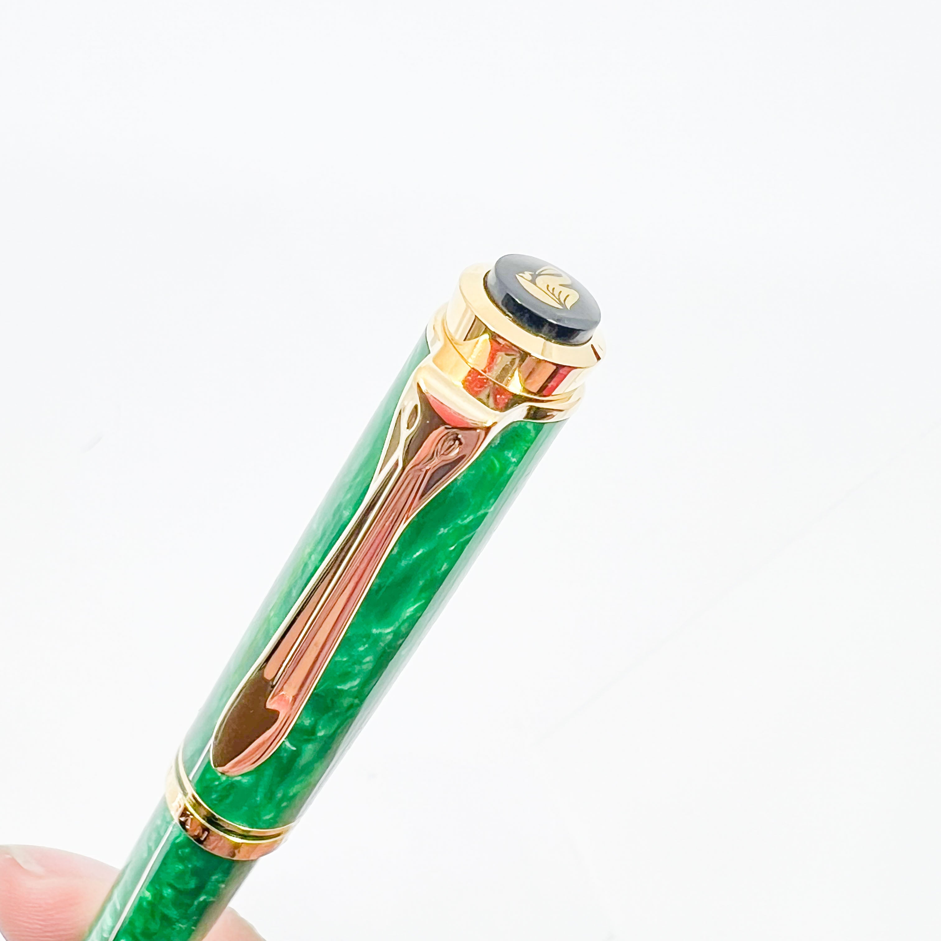 Pelikan K320 Vibrant Green Ballpoint Pen – Fountain Pen Hospital