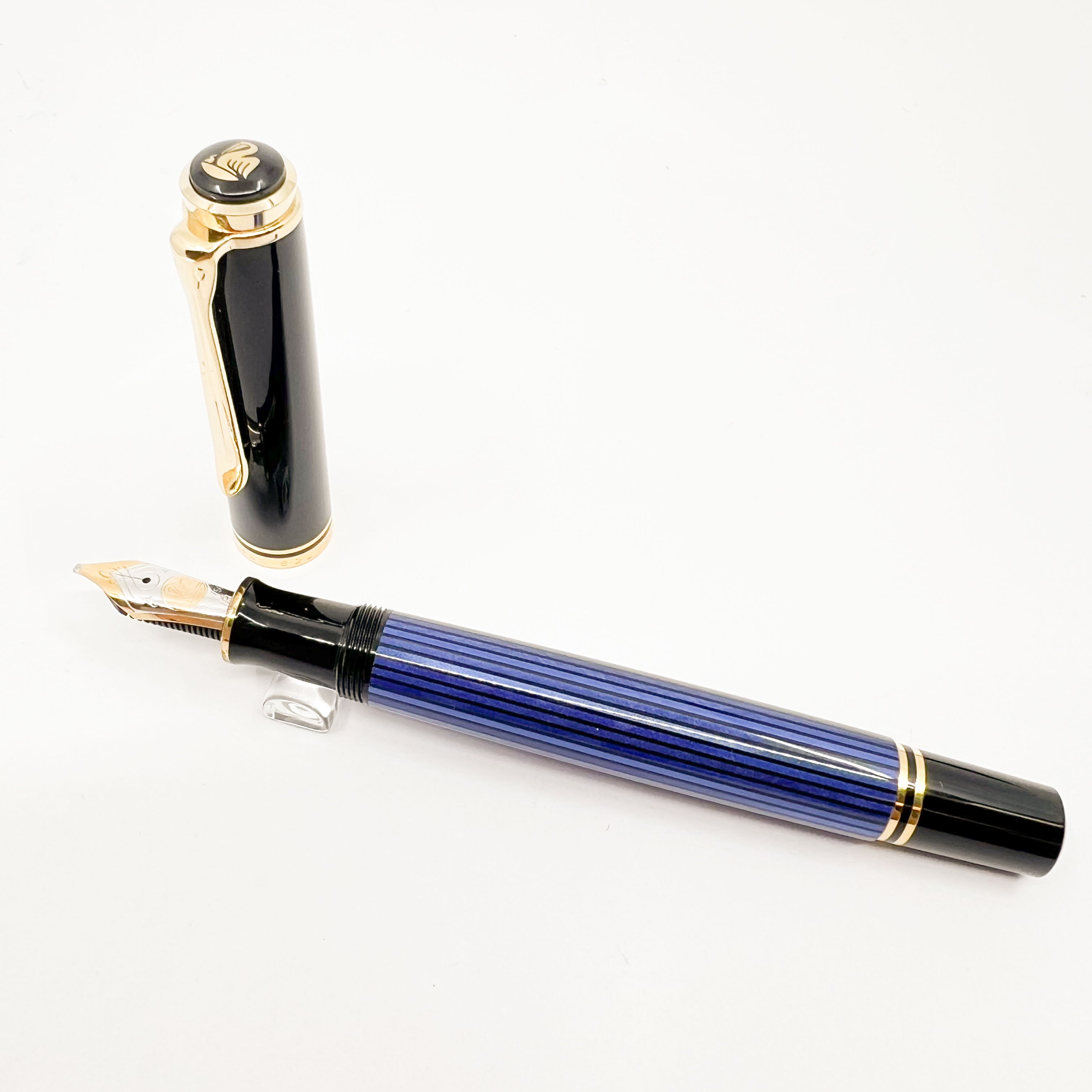 Pelikan M800 Black/Blue Striped Barrel Fountain Pen - ITALIC BROAD
