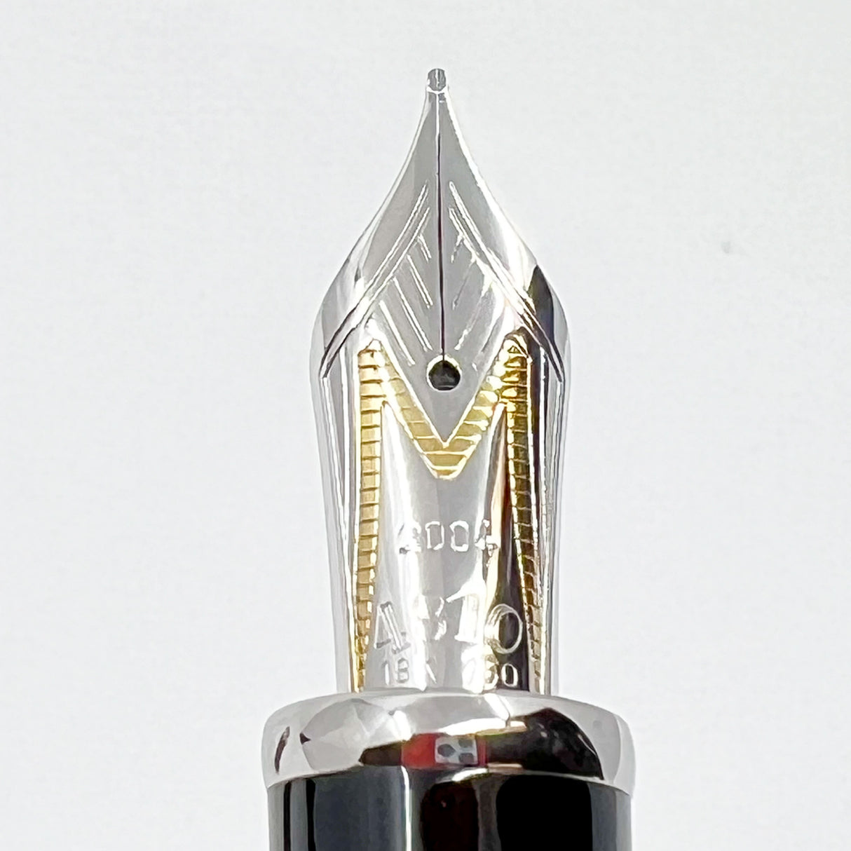 Montblanc J. P. Morgan Patron of the Arts Limited Edition Fountain Pen