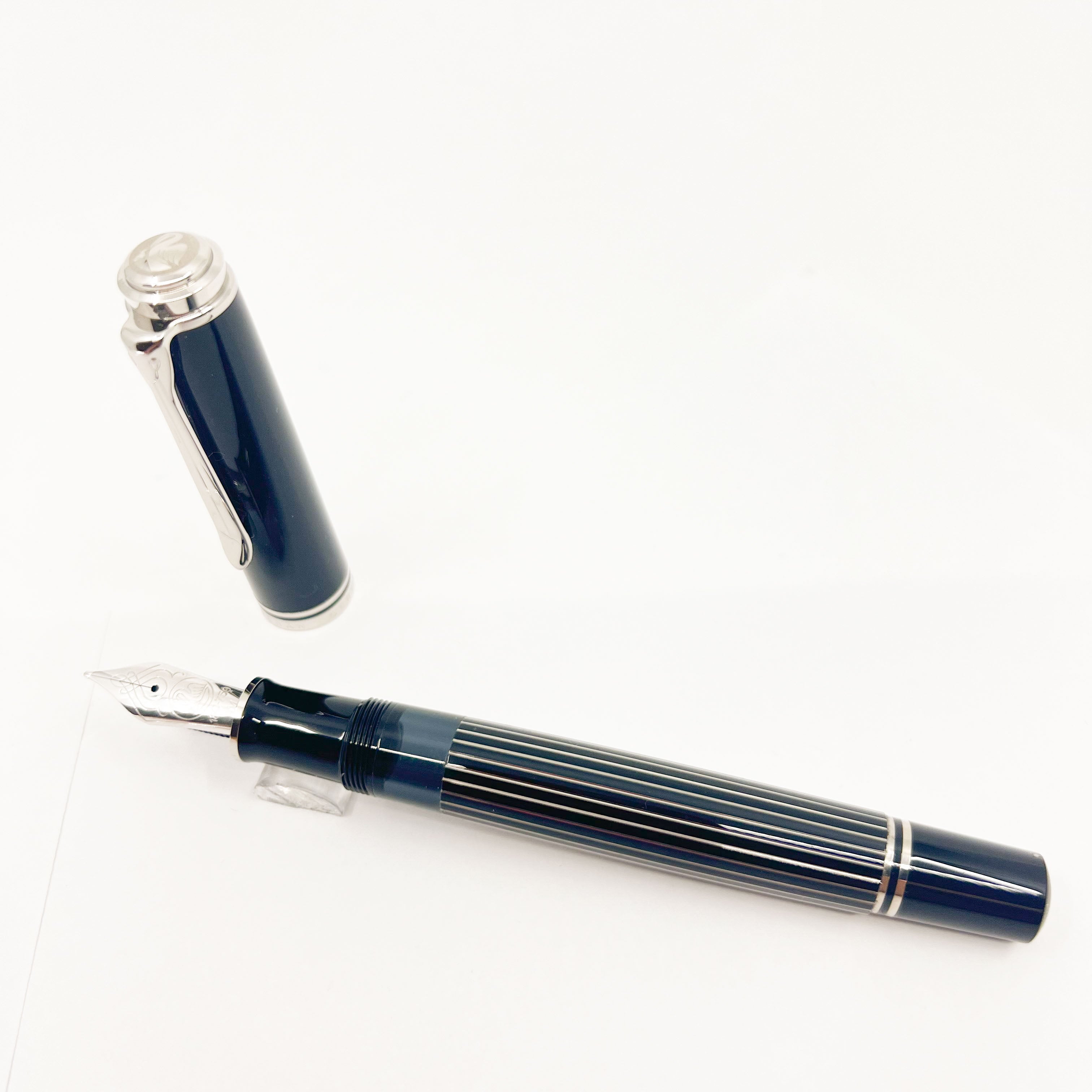 Pelikan M815 Black Metal Striped Fountain Pen – Fountain Pen Hospital