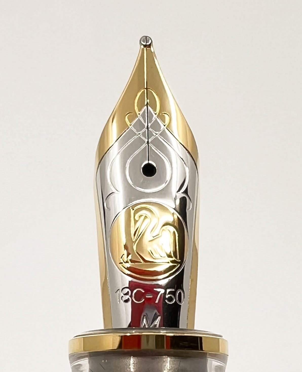 Pelikan M800 Clear Demonstrator Fountain Pen - Gold Plated Trim