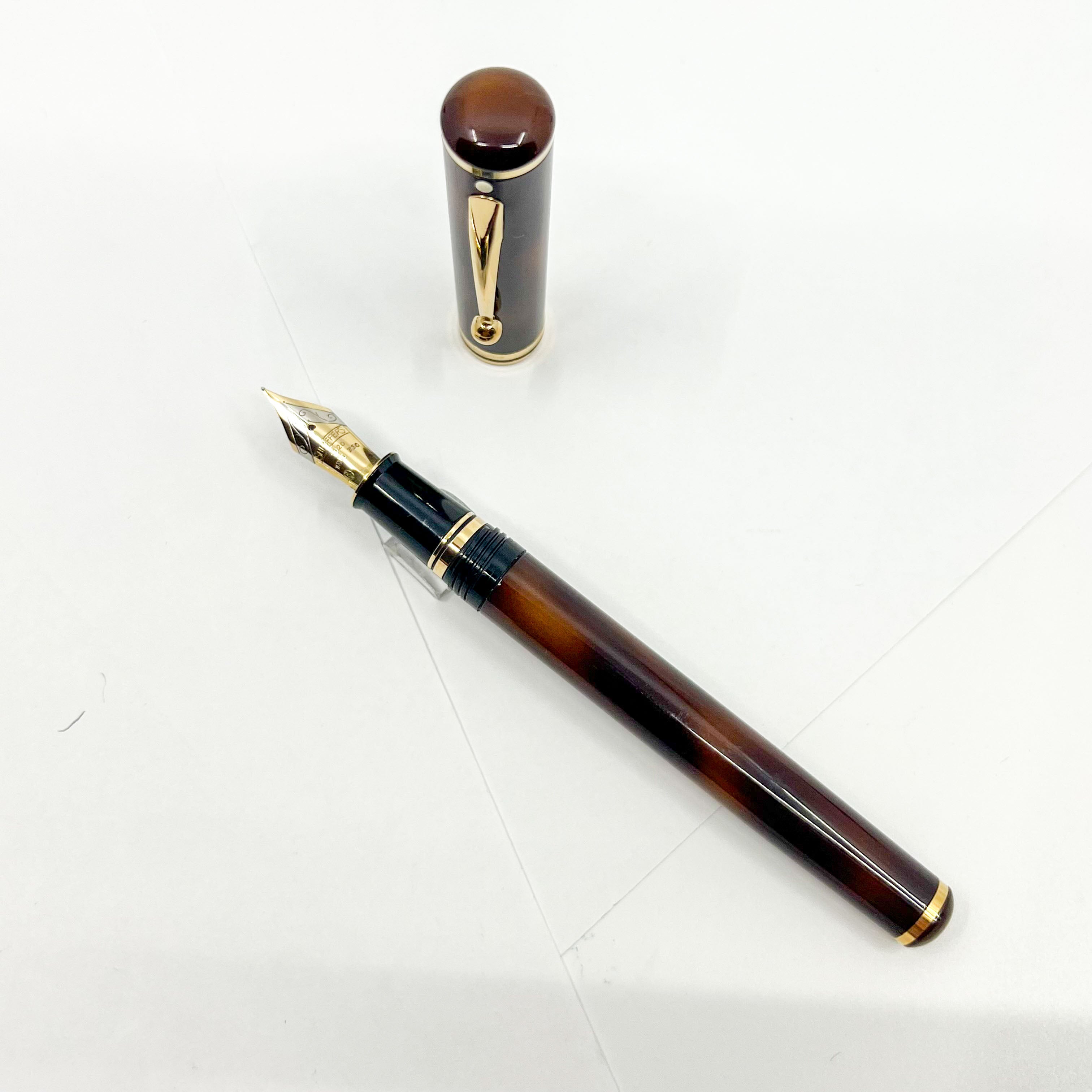 Sheaffer Grand Connaisseur Brown Tortoise Fountain Pen – Fountain