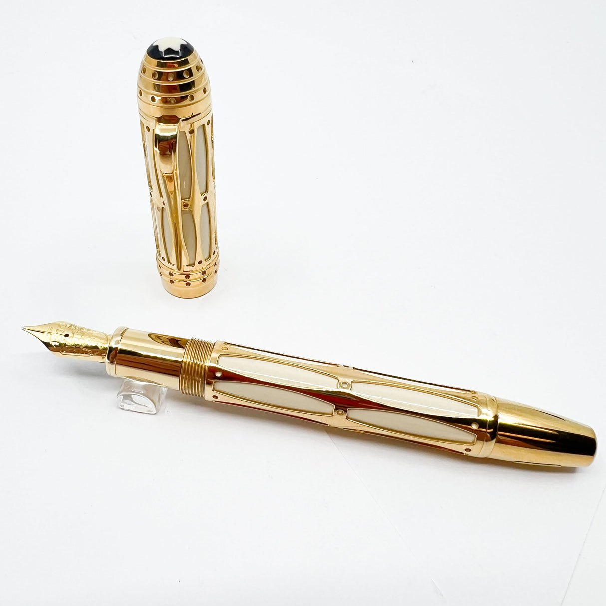 Montblanc Pope Julius II Patron of the Arts Limited Edition Fountain Pen