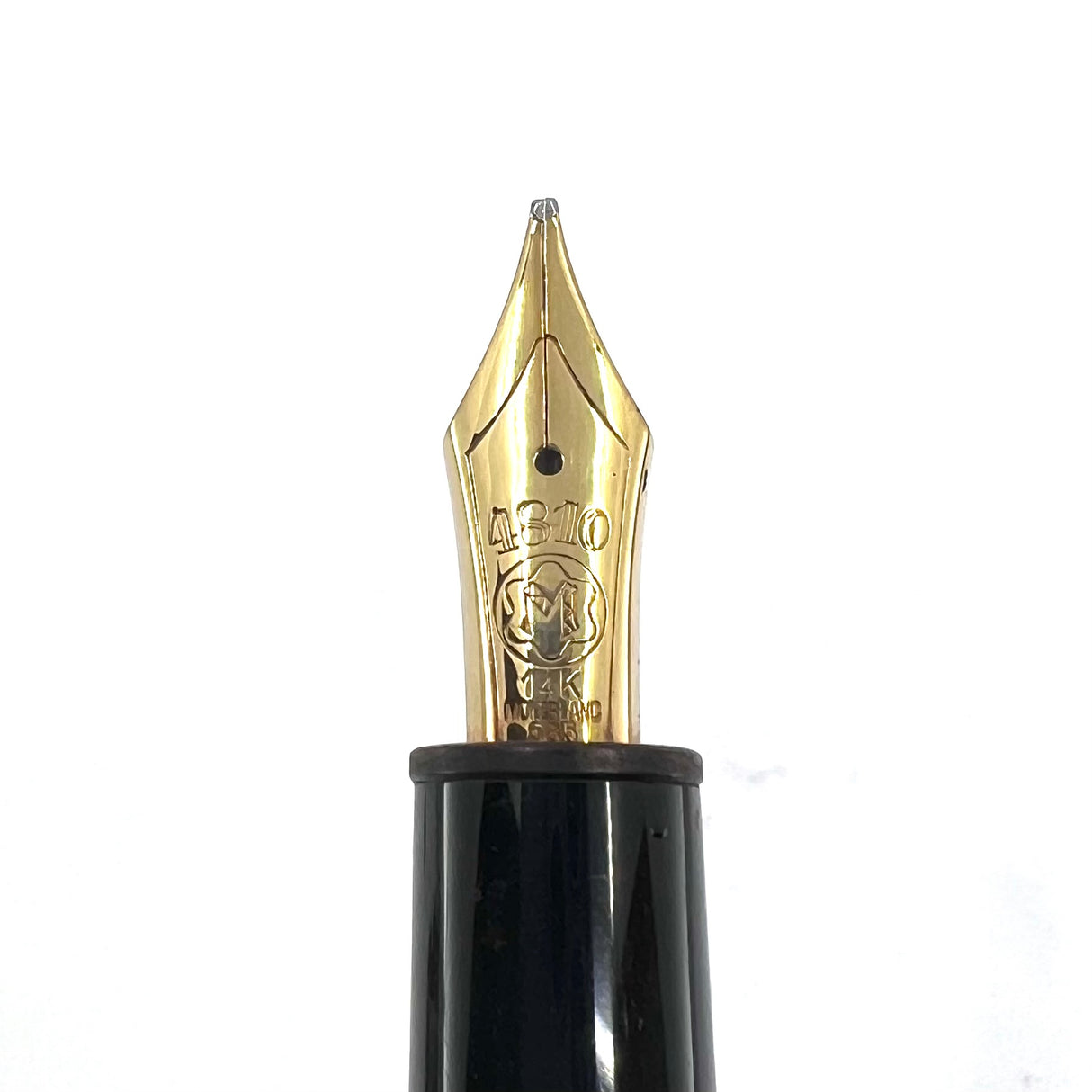 Montblanc #146 LeGrand Meisterstuck Black Resin Fountain Pen  - Flexible Broad 14kt Gold Nib