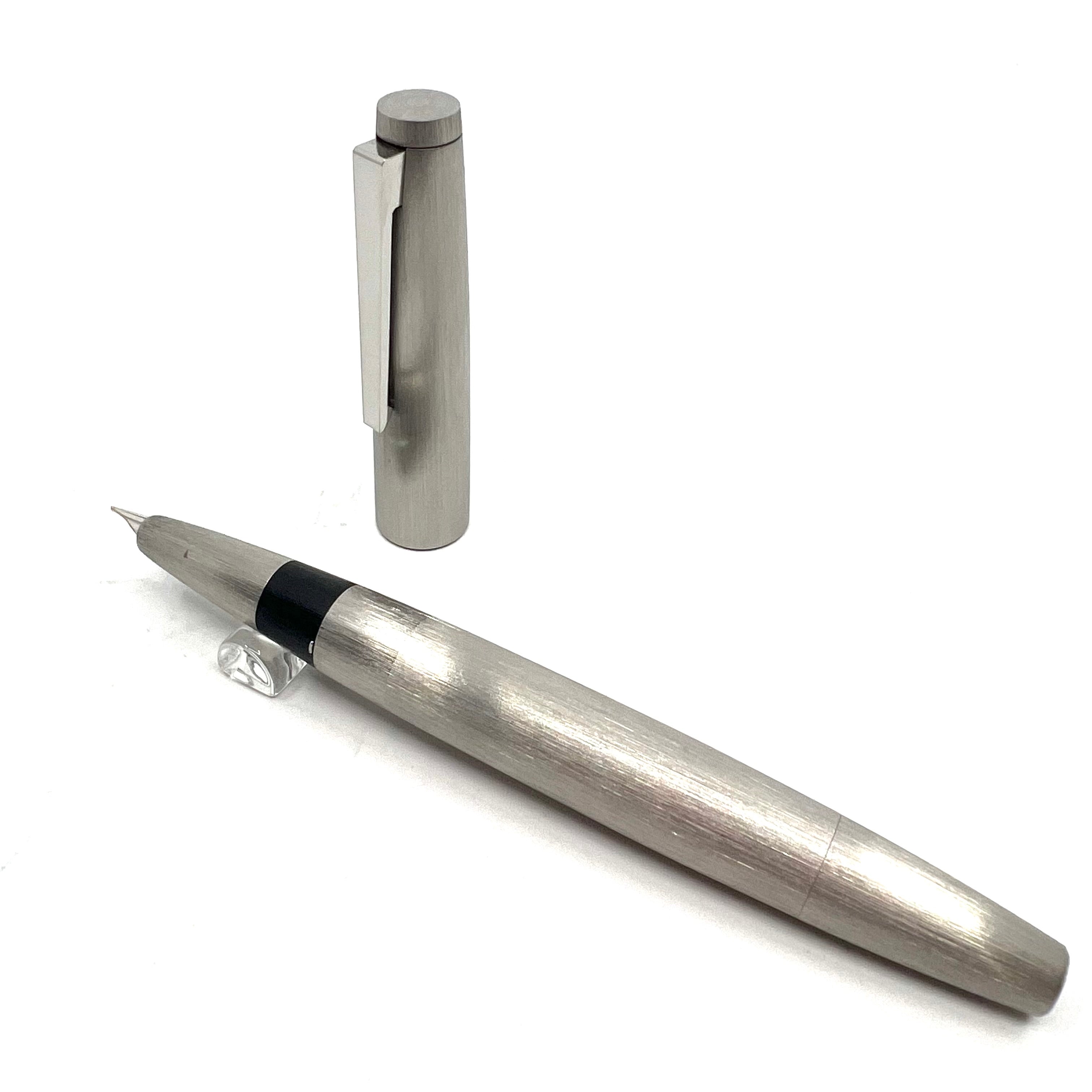 n*o様 LAMY 2000 万年筆 585 EF Lamy 2000 Fountain Pen – The Nibsmith