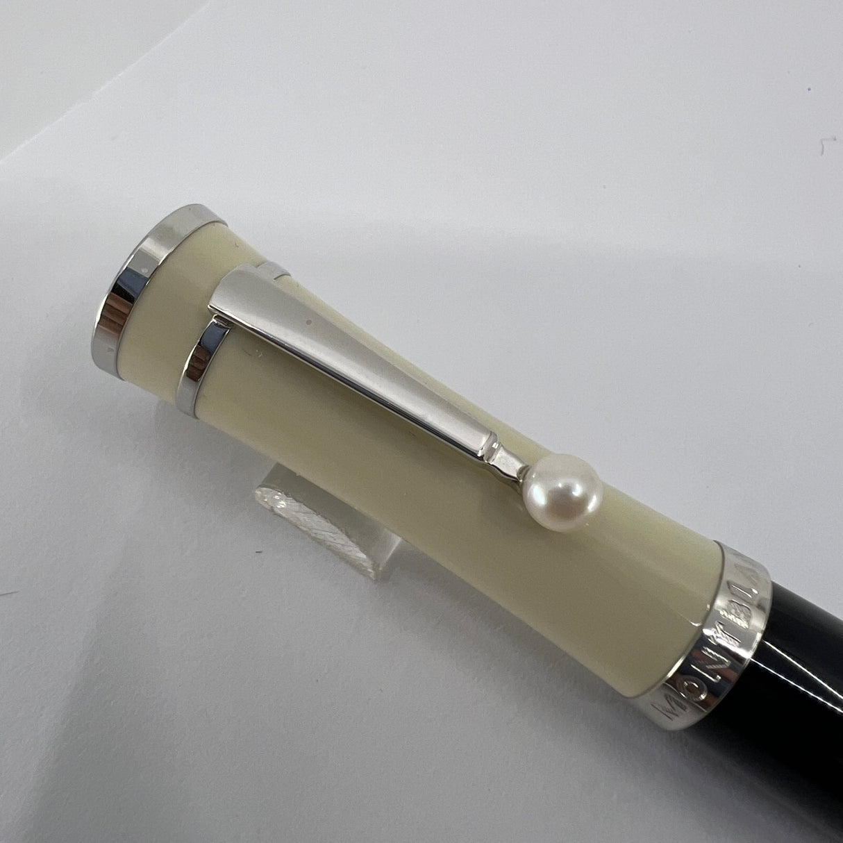 Montblanc Muses Series Greta Garbo Special Edition Ballpoint Pen