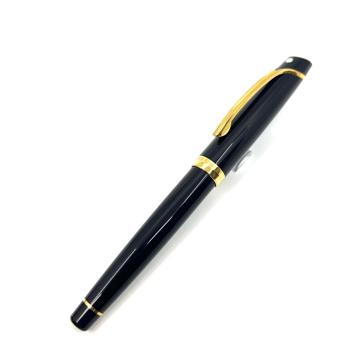 Sheaffer Valor Fountain Pen  - Broad 14kt Gold Nib