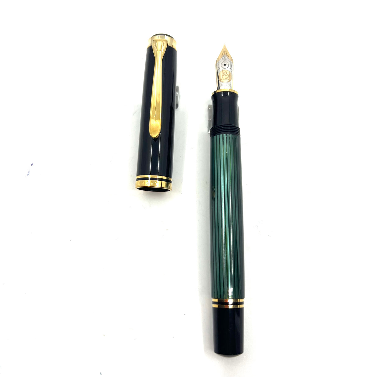 Pelikan Souveran M800 Green Striped Fountain  Pen