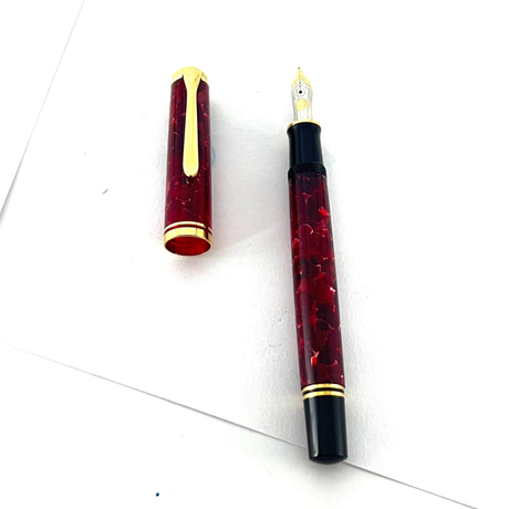 Pelikan M600 Marbled Burgundy/Red Fountain Pen