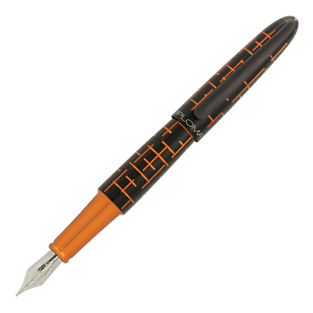 Diplomat Elox Matrix Black/Orange - Fountain Pen (14kt Nib)