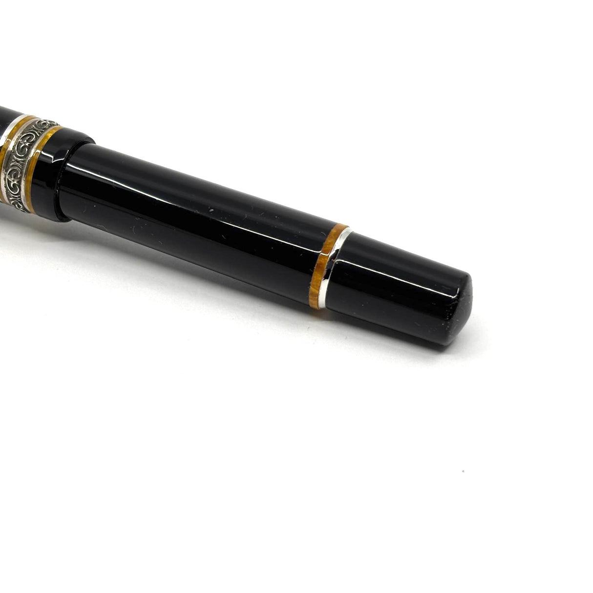 Delta Dolcevita Full Size Black Soiree Fountain Pen