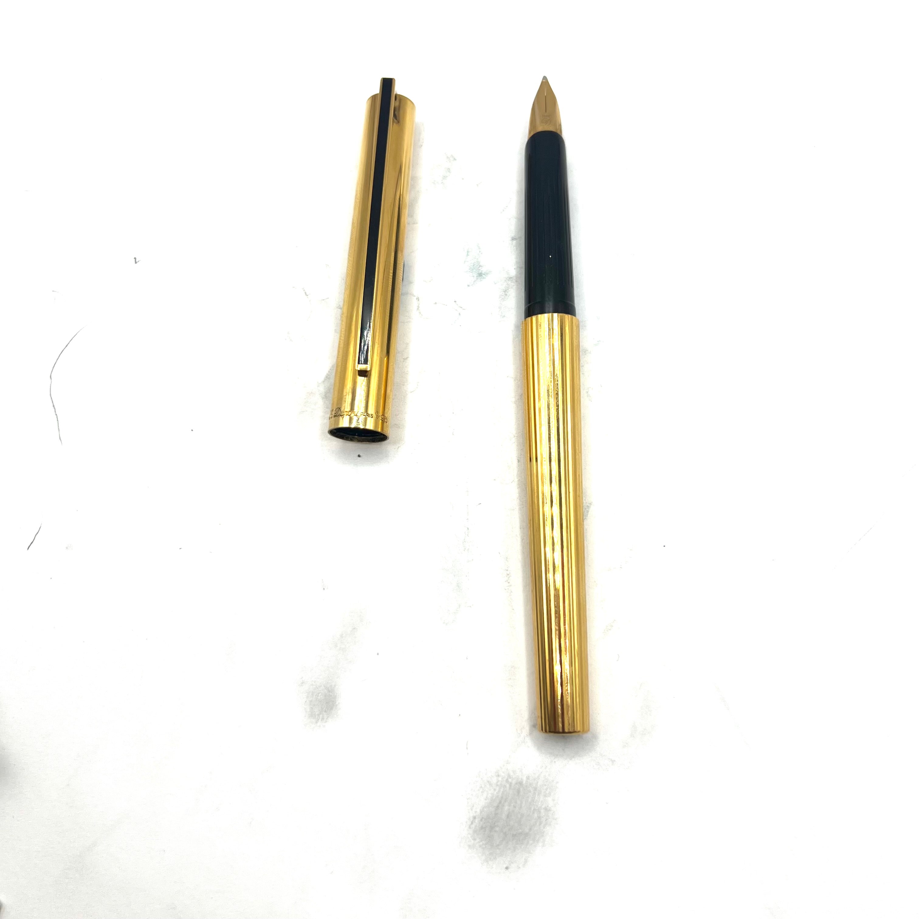 S.T. Dupont Gold Vermeil (Sterling Silver Base) - Smooth Cap
