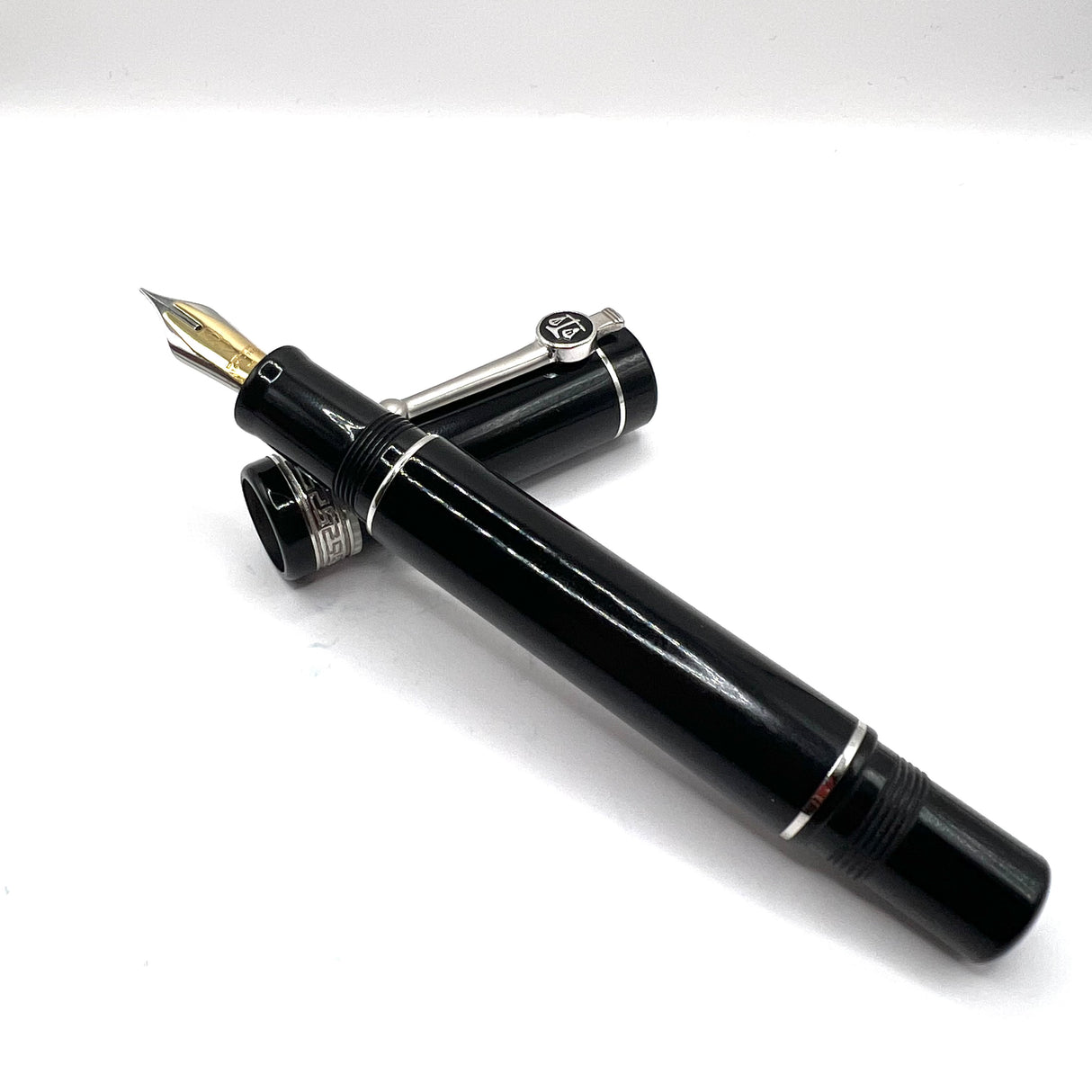 Delta Lex (Law) Black Resin Fountain Pen (2012)