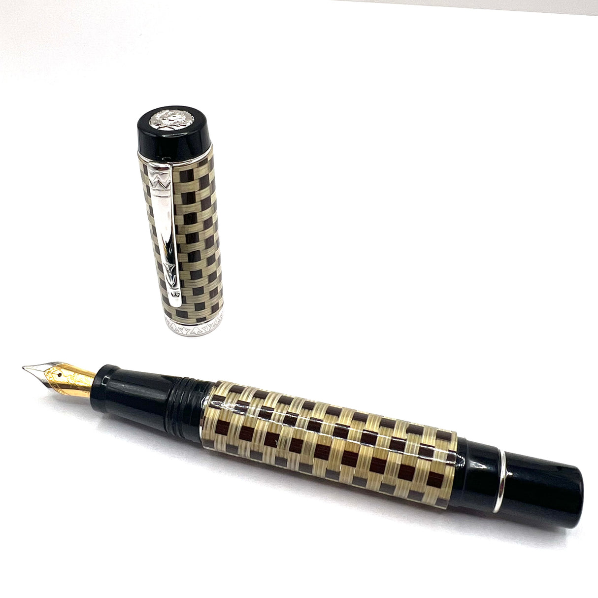 Laban Oversized Fountain Pen - Maple Weave Resin Design - Broad Gold-Plated & Steel Nib