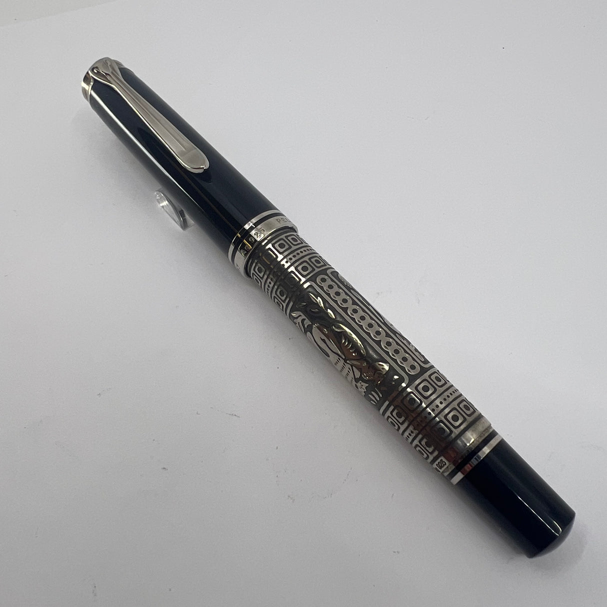 Pelikan M910 Toledo Sterling Silver Fountain Pen - Medium 18kt Gold  Nib