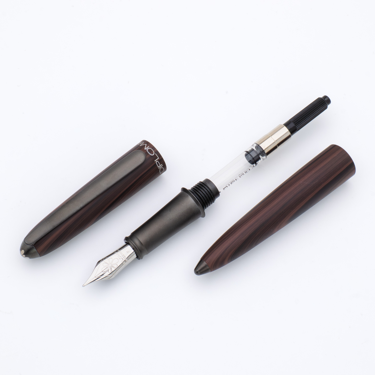 Diplomat Aero Fountain Pen Black Forest Collection