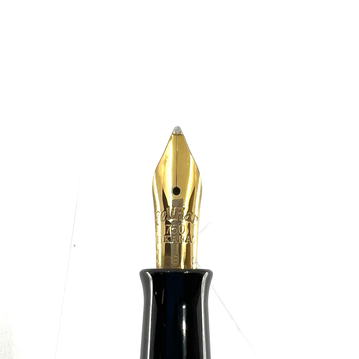 Pelikan "1935 Originals of their Time" Green Jade Celluloid Limited Edition Fountain Pen - Broad 18kt Gold  Nib