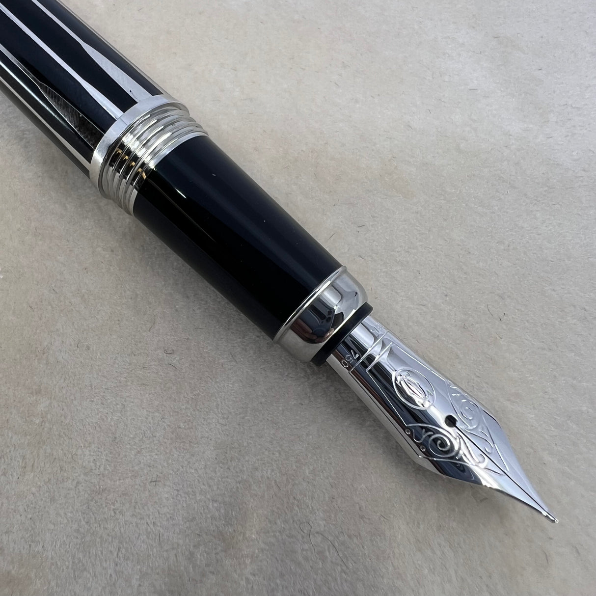 Cartier Backgammon Limited Edition Fountain Pen  - Fine 18kt Gold Nib