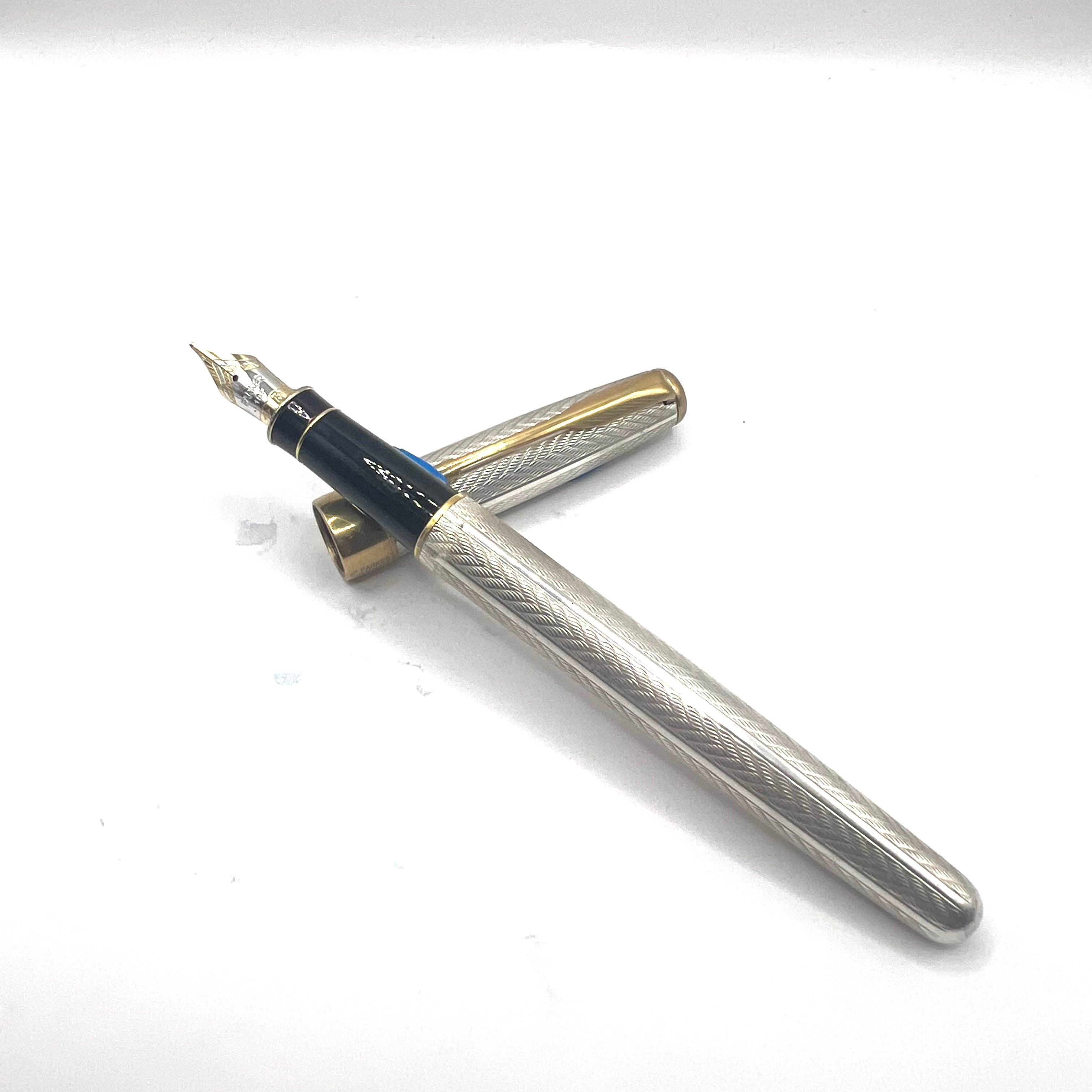 Parker Sonnet Fougere Sterling Silver Fountain Pen-Fine 18kt Gold