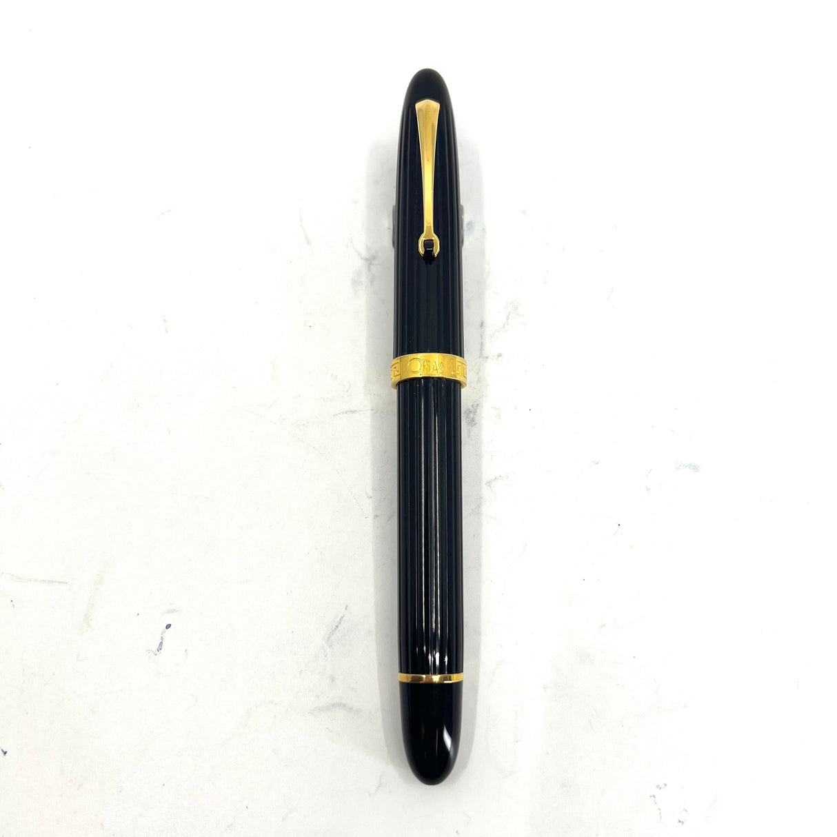 OMAS Ogiva Black Vegetal Resin Fluted Fountain Pen