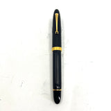 OMAS Ogiva Black Vegetal Resin Fluted Fountain Pen