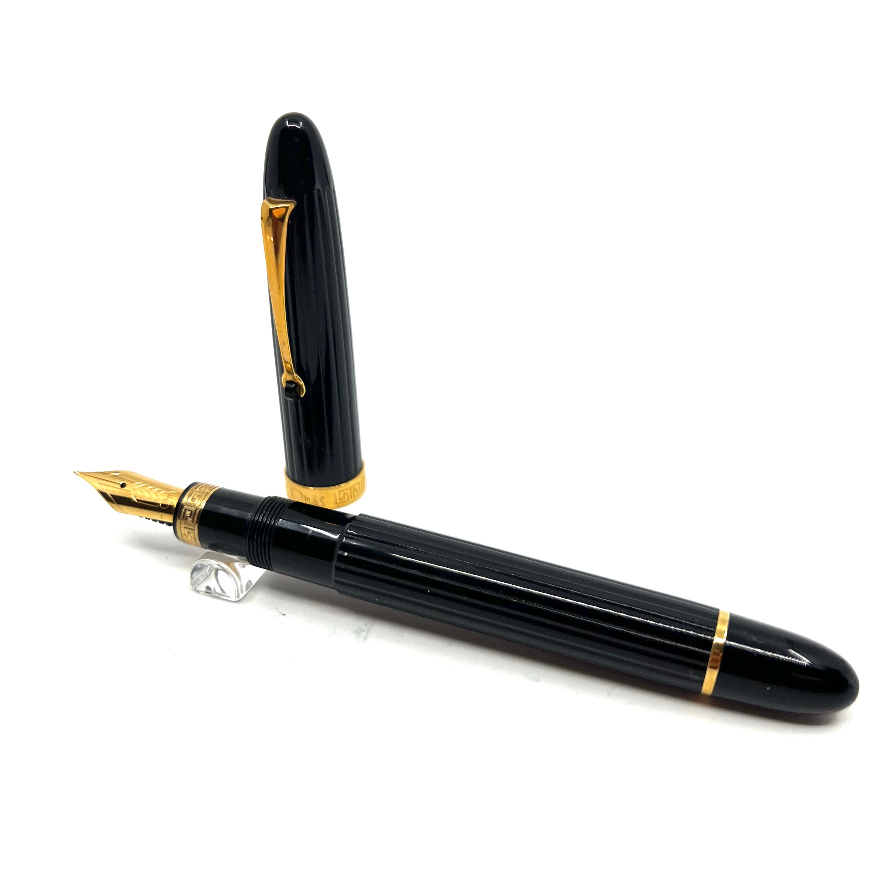 Omas Ogiva 557/S Black Fluted - Fountain Pen – Fountain Pen Hospital