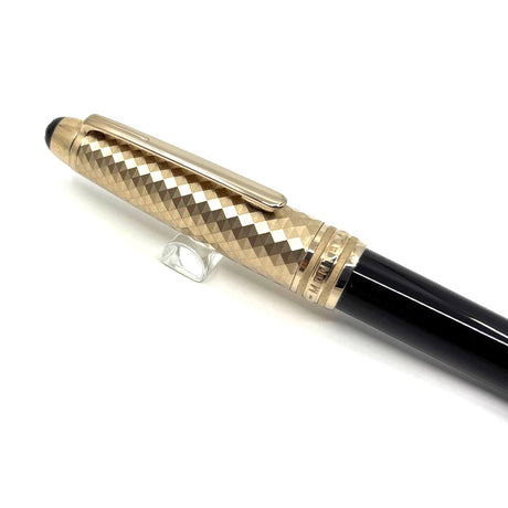 Montblanc Solitaire Doue Geometric Dimension Gold-Plated  Classique #145 Fountain Pen