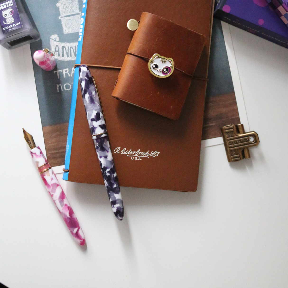 Esterbrook Estie Bestie Fountain Pen Bubble Gum Pink & Sugar Plum Purple Collection