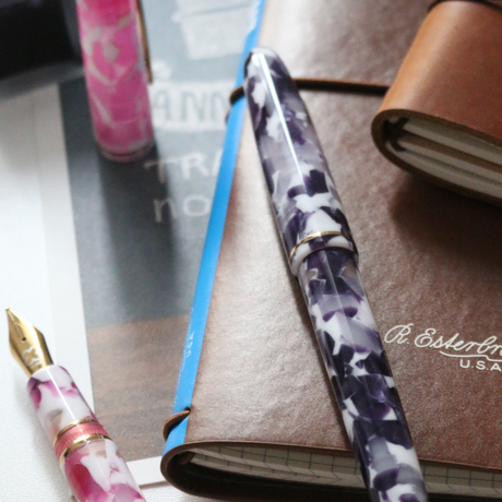 Esterbrook Estie Bestie Fountain Pen Bubble Gum Pink & Sugar Plum Purple Collection