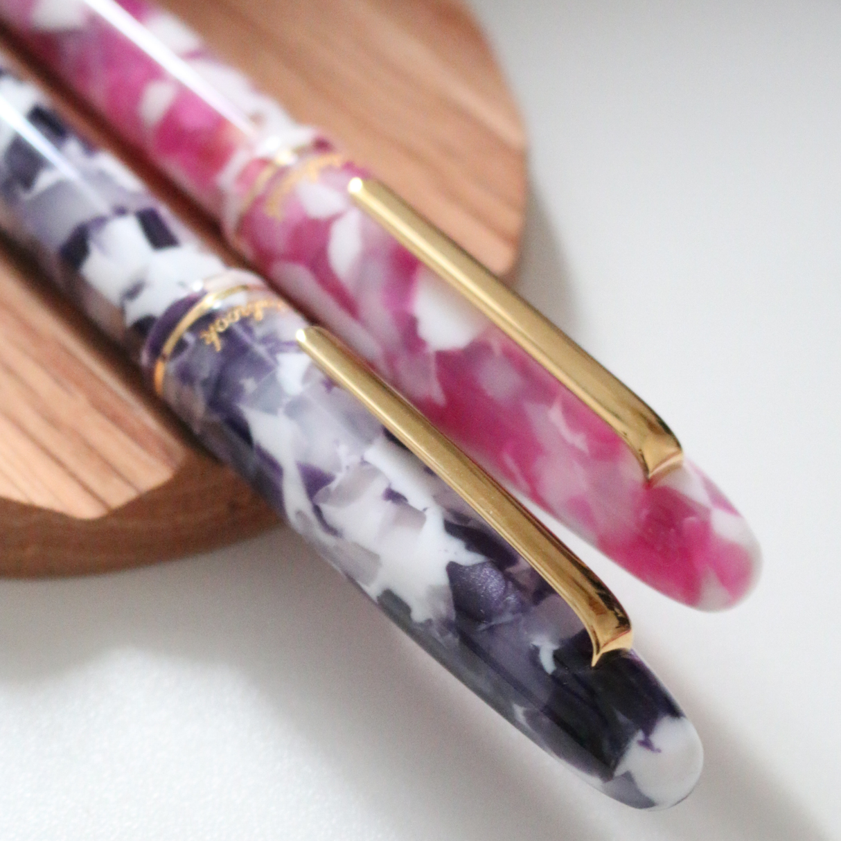 Esterbrook Estie Bestie Fountain Pen Bubble Gum Pink & Sugar Plum Purple Collection