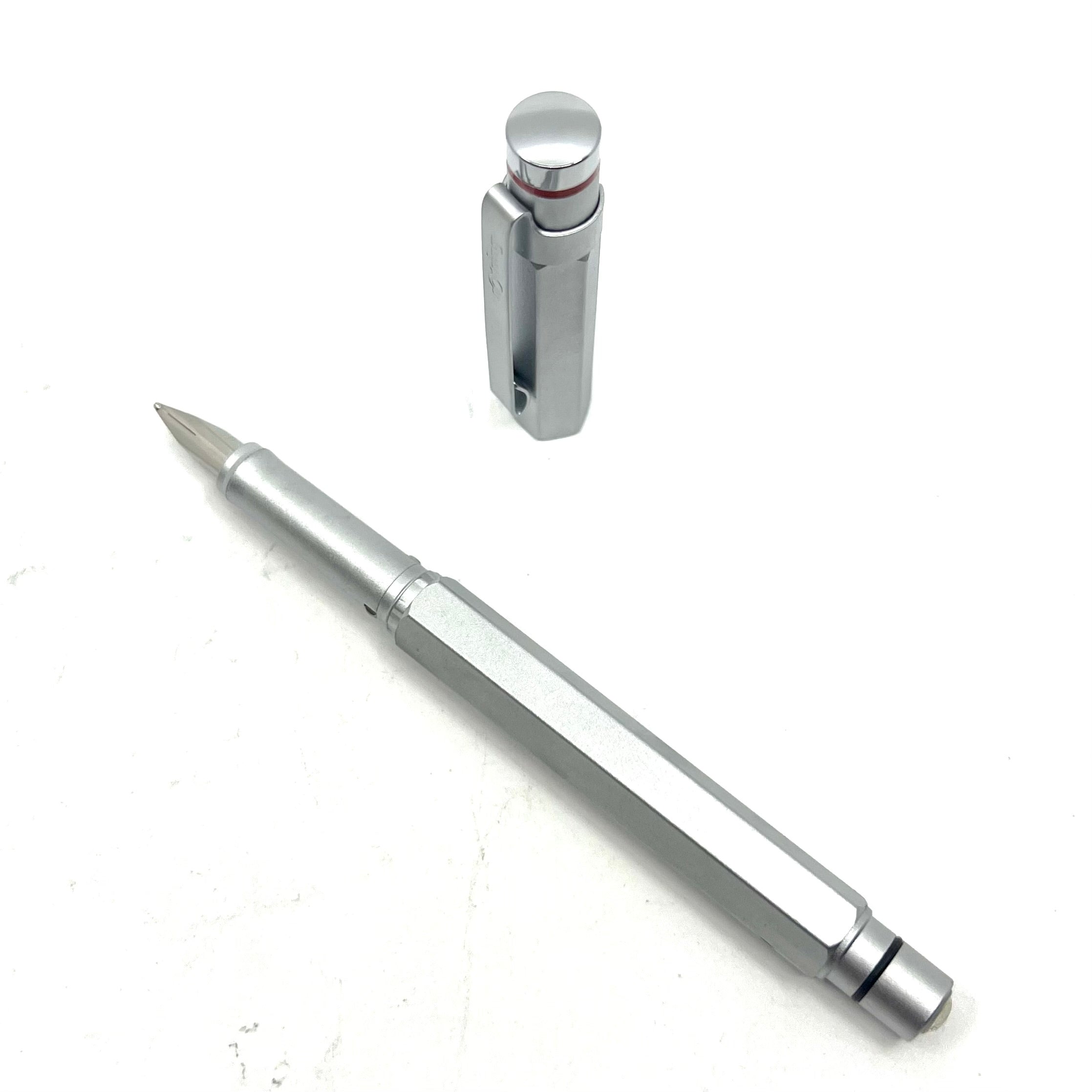 Rotring #600 Silver Gray Hexagonal Metal Fountain Pen – Fountain