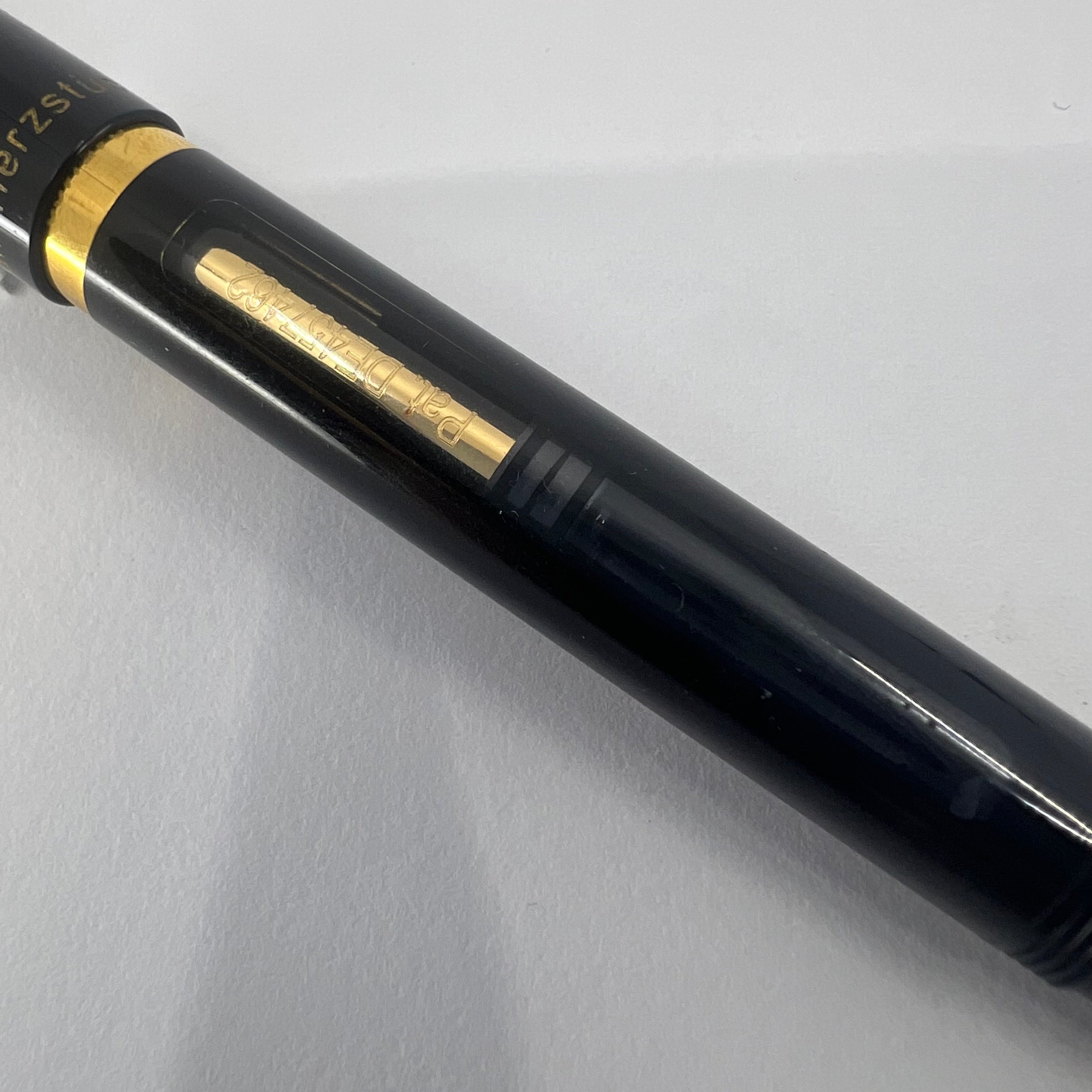 Pelikan Herzstuck 1929 Limited Edition Fountain Pen - Medium 18kt