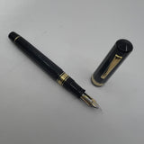 OMAS Senior Paragon Extra Black Resin Fountain Pen - Flexible Medium 18kt Gold Nib
