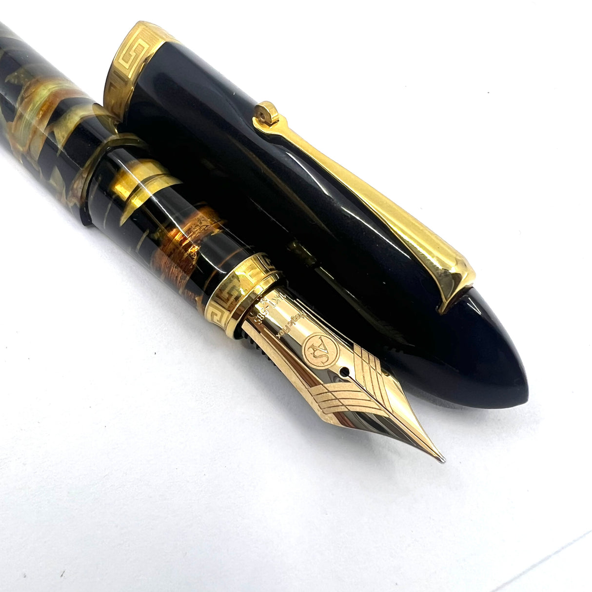 ASC - ARMANDO SIMONI CLUB  Oversized Triangolo Black Lucens Celluloid Limited Edition 3-Sided Fountain Pen - Magic Flex Large #8 Size Medium 14kt Gold Nib