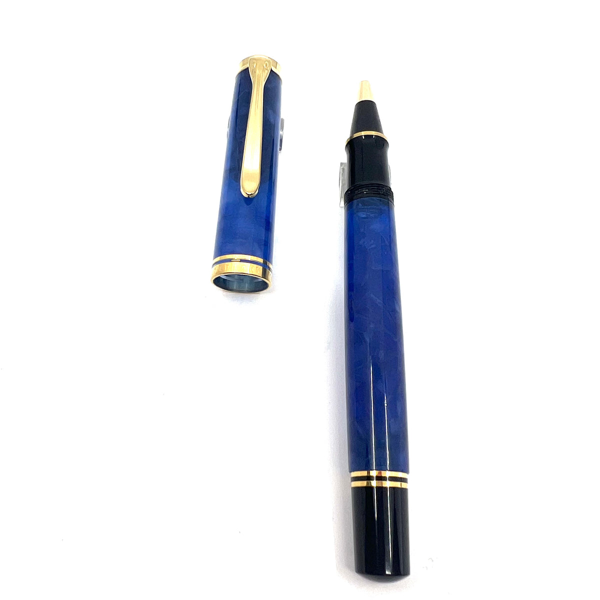 Pelikan R800 Vs R600 Pelikan Souveran R800 Blue 'O Blue Special Edition Rollerball ...