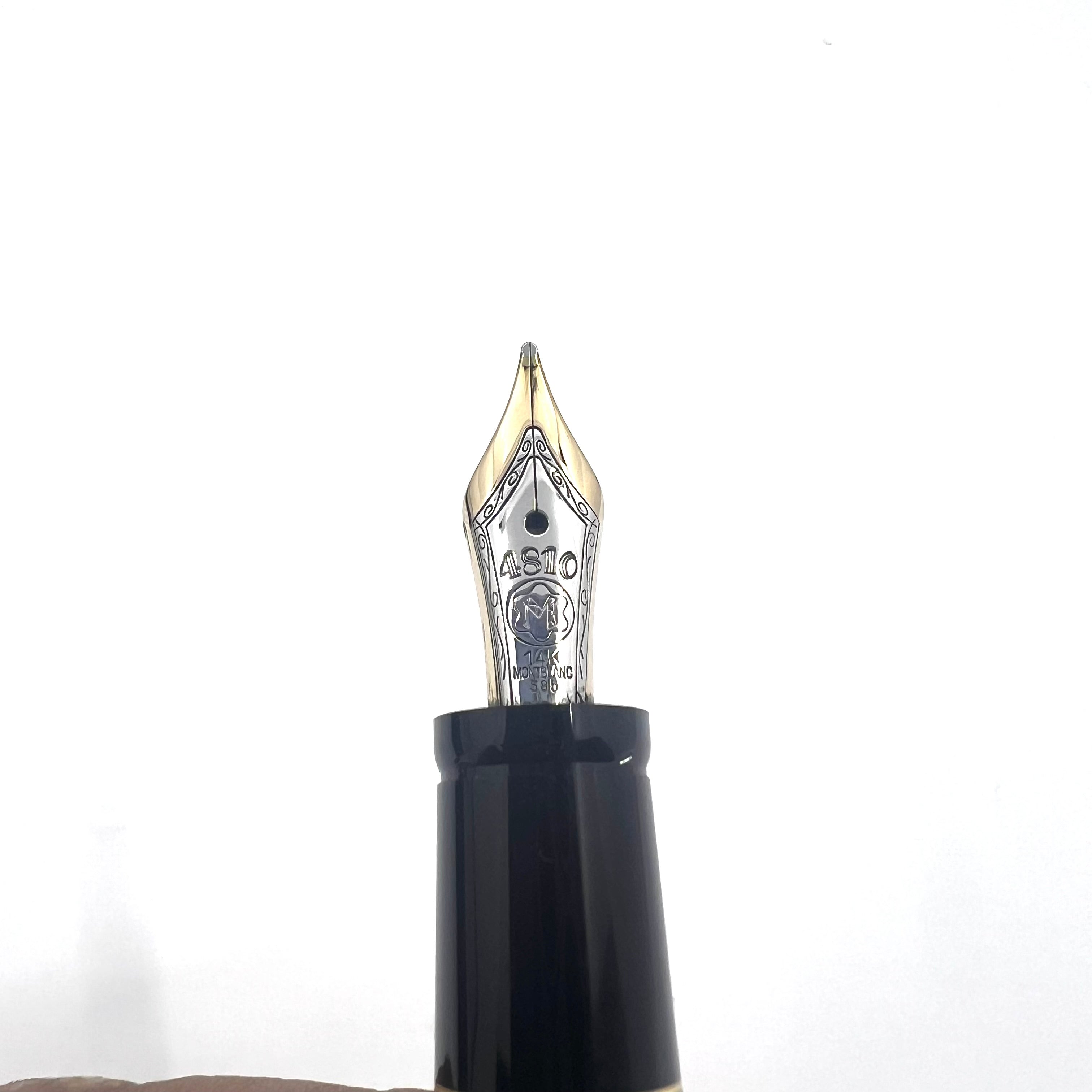 Montblanc Boheme Rouge - Black Resin Fountain Pen - Retractable