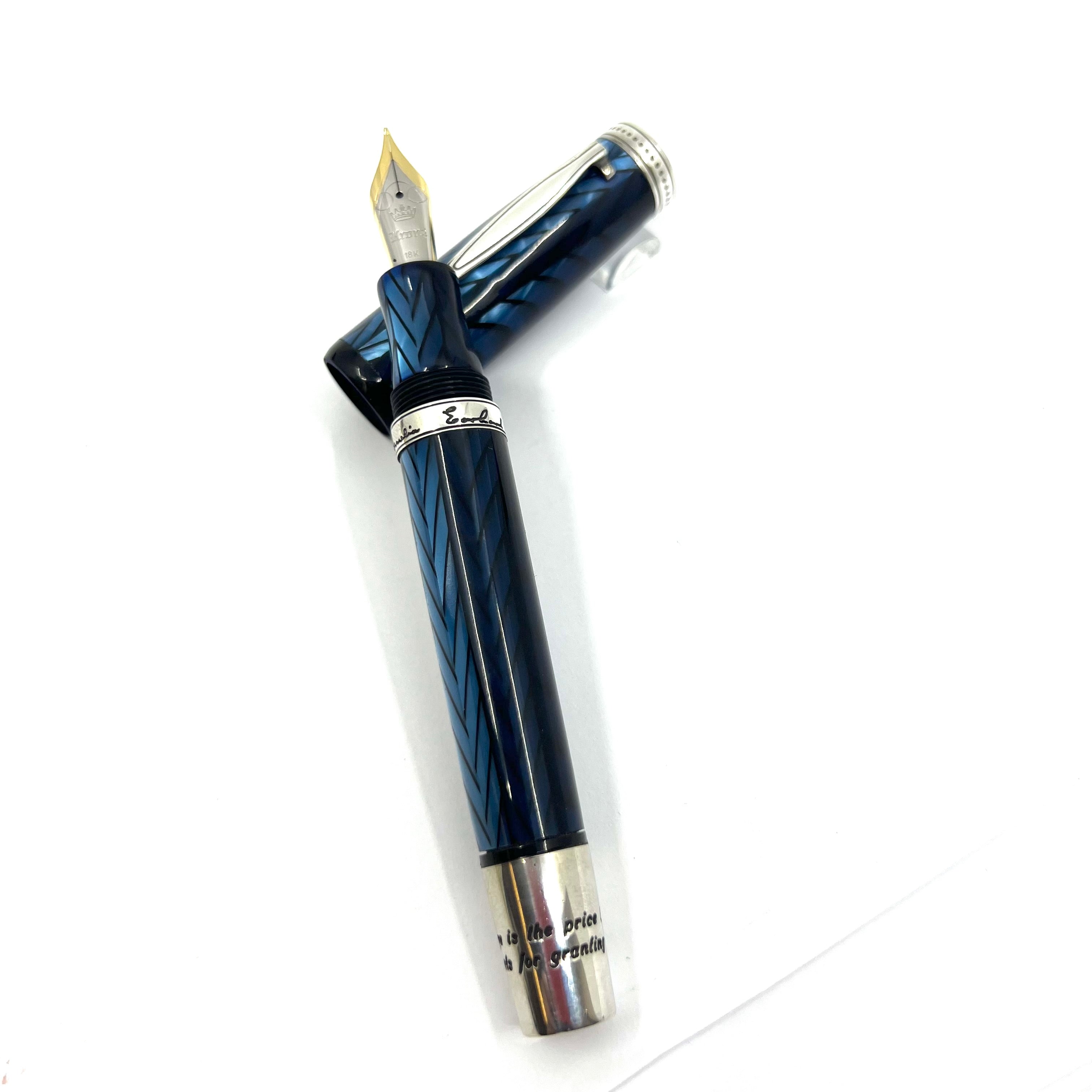 Krone Amelia Earhart Limited Edition Fountain Pen-Medium 18kt Gold